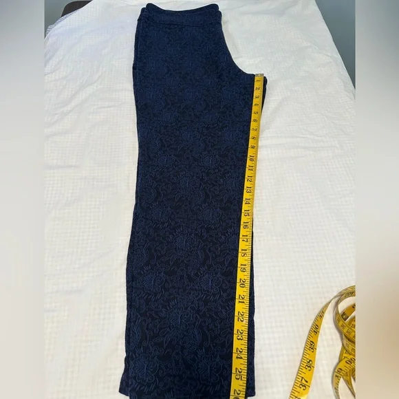 Black and blue floral pants. Size 16. - Picture 6 of 8